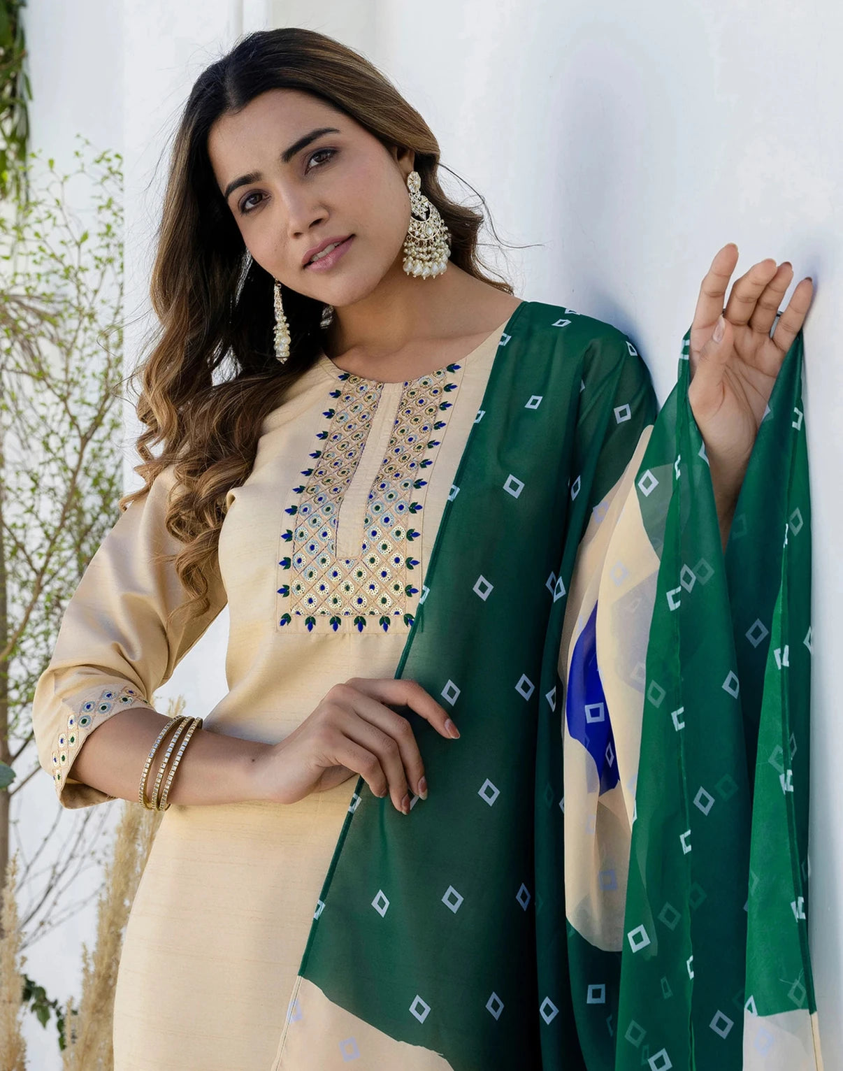 Women Silk Blend Kurta Pant Dupatta Set