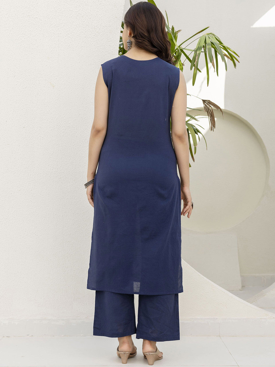 Notch Neck Thread Work Pure Cotton Straight Kurta With Trousers & Dupatta