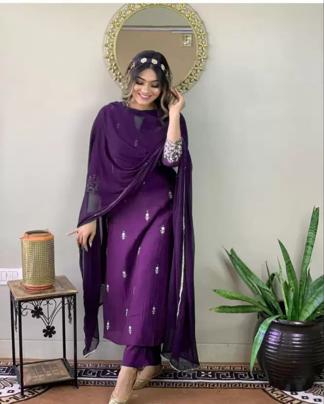 Women Purple Cotton Blend Kurti Pant Dupatta Set