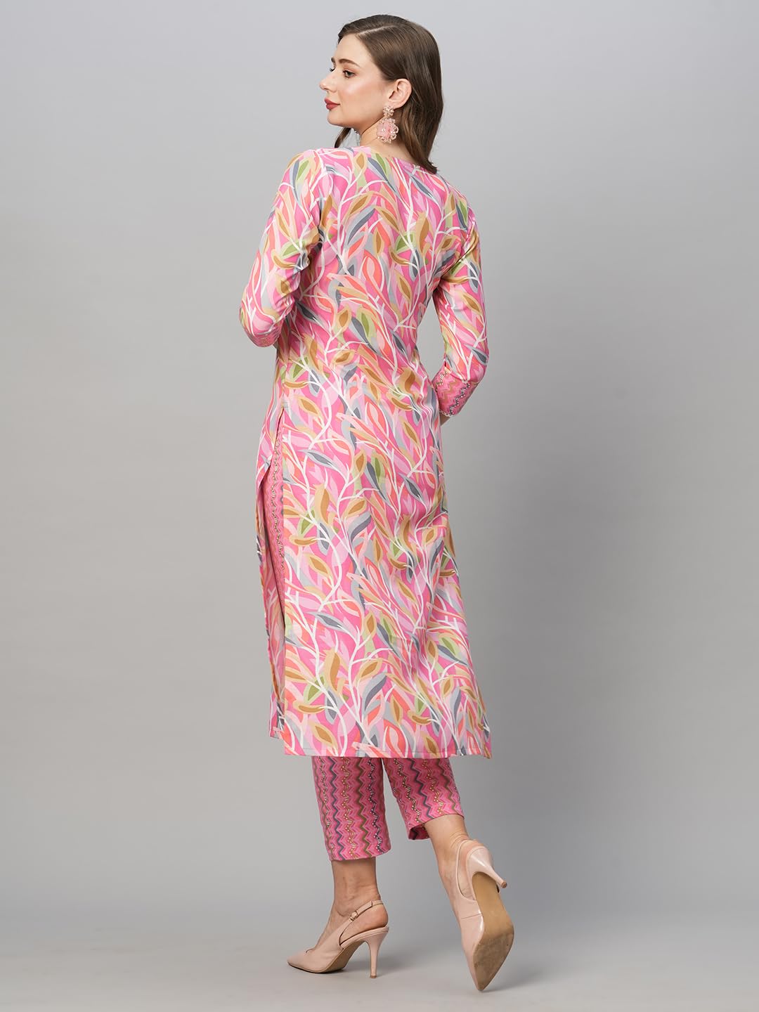 Women's Pink Cotton Blend Straight Printed Kurta with Pant Set