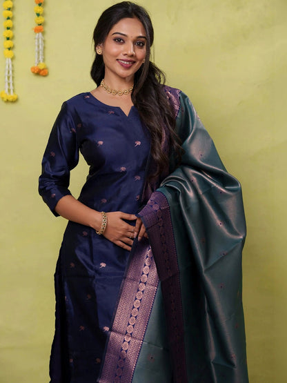 Women Regular Kurta with Trousers & With Dupatta