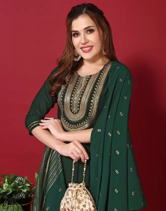 Women Green Cotton Blend, Silk Blend Kurta Pyjama Dupatta Set