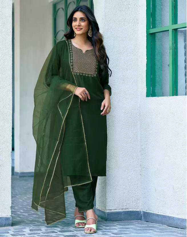 Women Cotton Blend Kurta Pant Dupatta Set