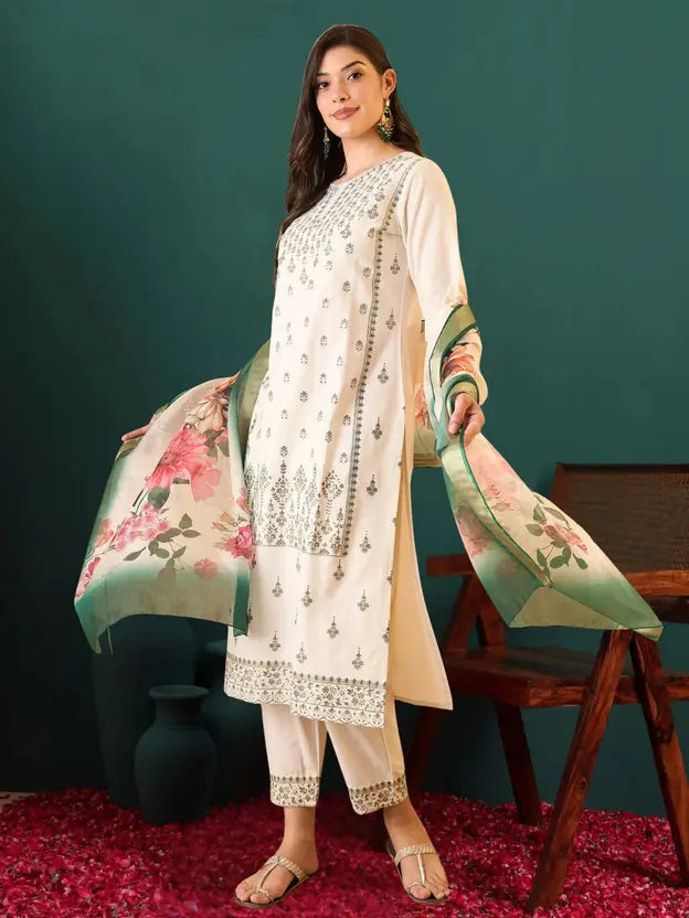 Women Cotton Blend Kurta Pant Dupatta Set