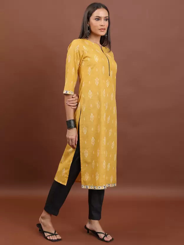 Women Cotton Blend Kurta Pant Dupatta Set