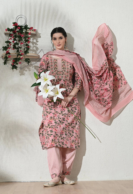 Women Cotton Blend Kurta Pant Dupatta Set