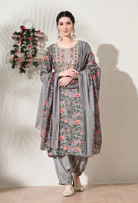Women Cotton Blend Kurta Pant Dupatta Set