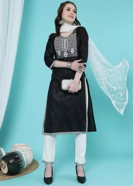 Women Cotton Blend Kurti Pant Dupatta Set