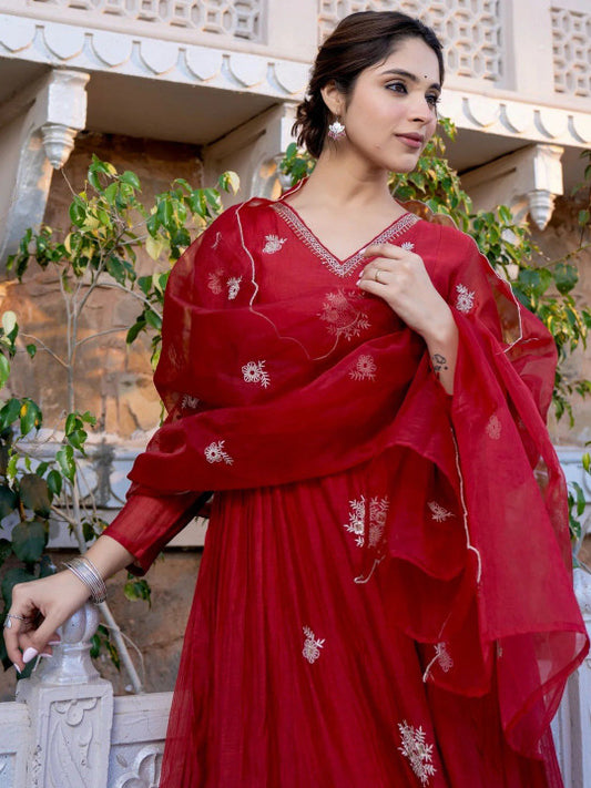 Women Ethnic Motifs Embroidered Regular Thread Work Kurta with Trousers & With Dupatta