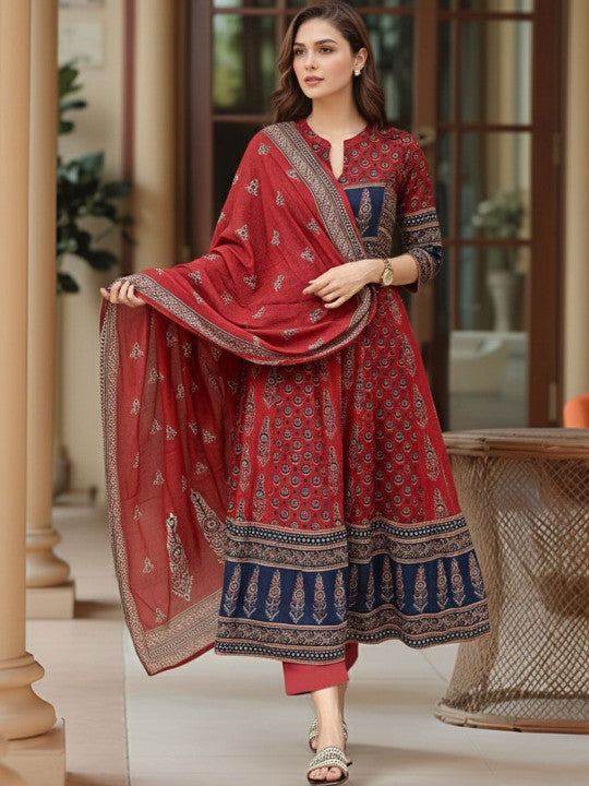 Women Ethnic Motifs Printed Regular Kurta with Trousers & With Dupatta