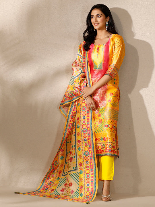 Women Ethnic Motifs Printed Regular Kurta with Trousers & With Dupatta