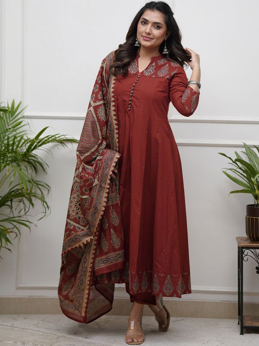 Women Cotton Blend Kurta Palazzo Set