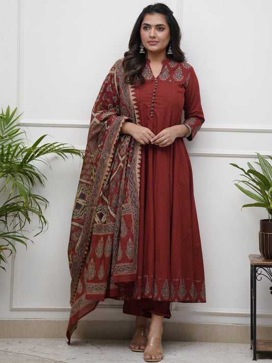 Women Cotton Blend Kurta Palazzo Set