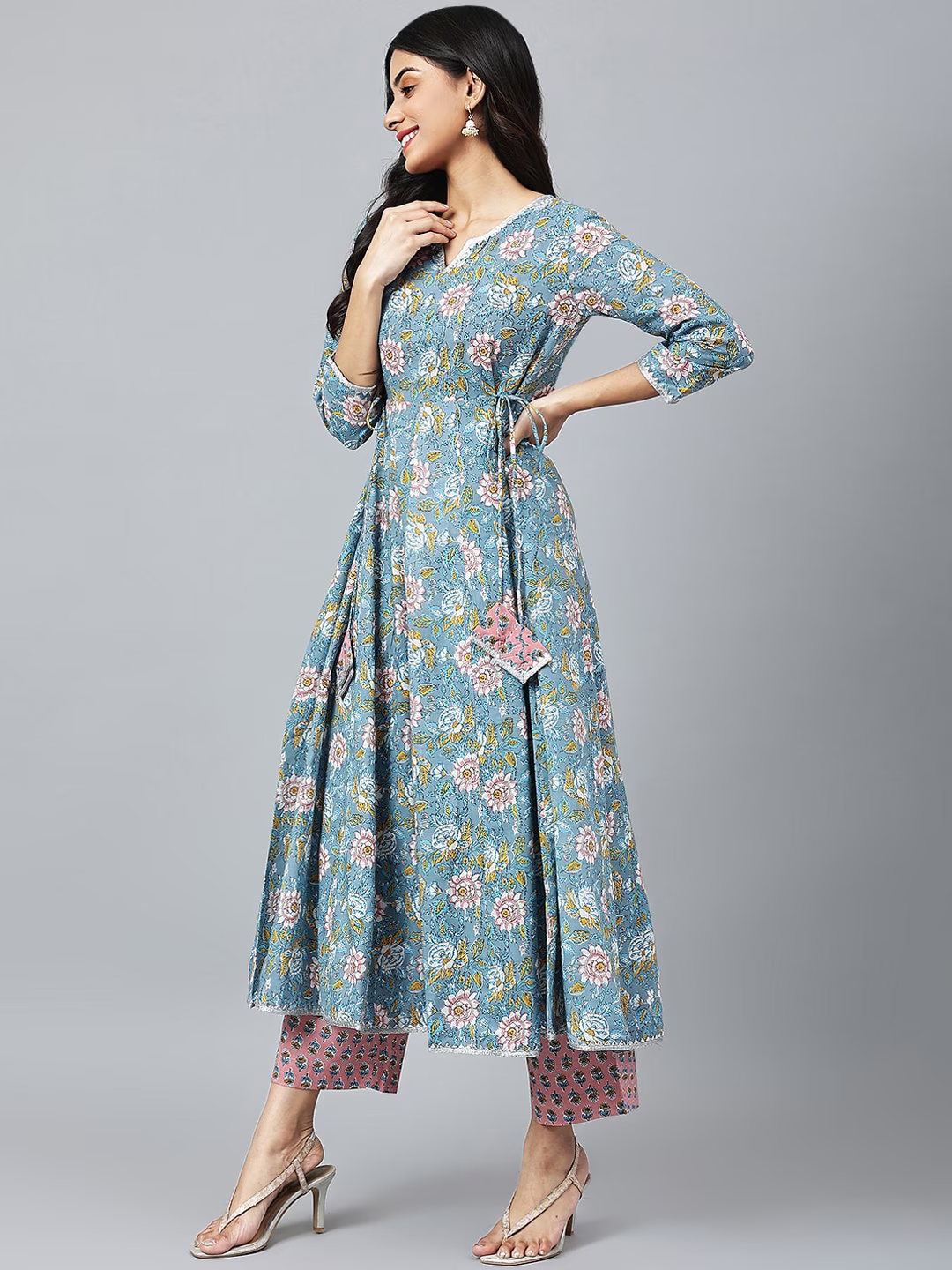 Women Floral Printed Gotta Patti Pure Cotton Kurta with Palazzos & Dupatta