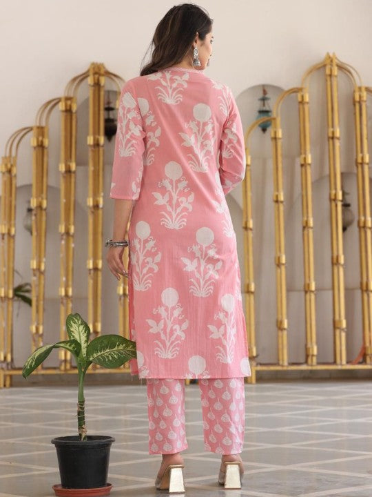 Women Floral Printed Regular Kurta with Trousers & With Dupatta