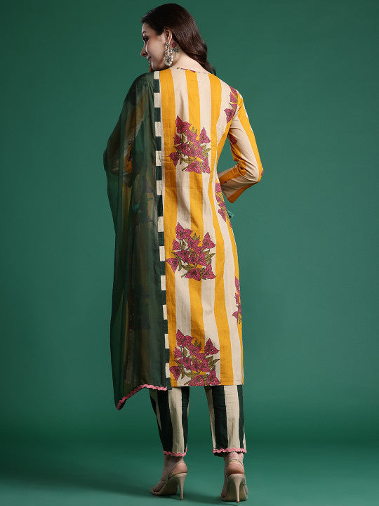 Women Floral Printed Regular Pure Cotton Kurta with Trousers & With Dupatta