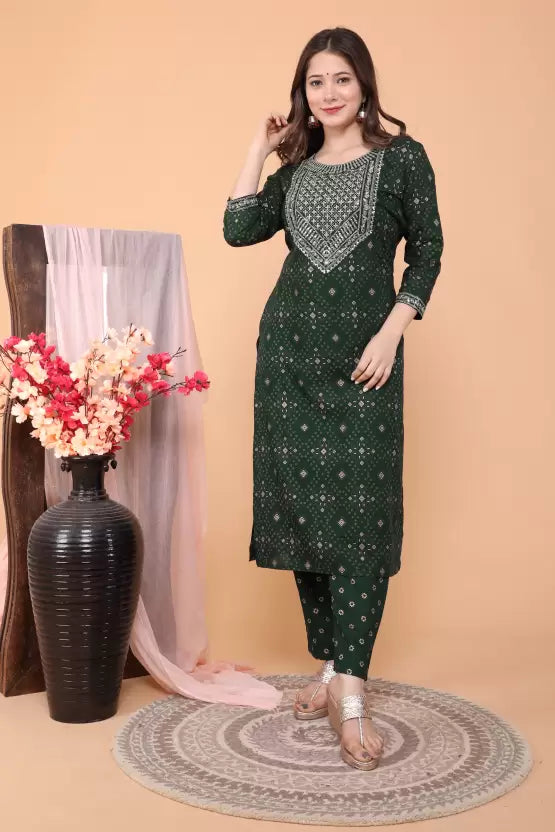 Women Kurta and Pant Set Viscose Rayon