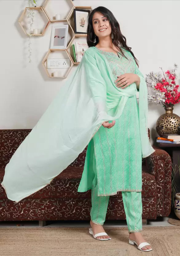 Women Kurta and Pant Set Viscose Rayon