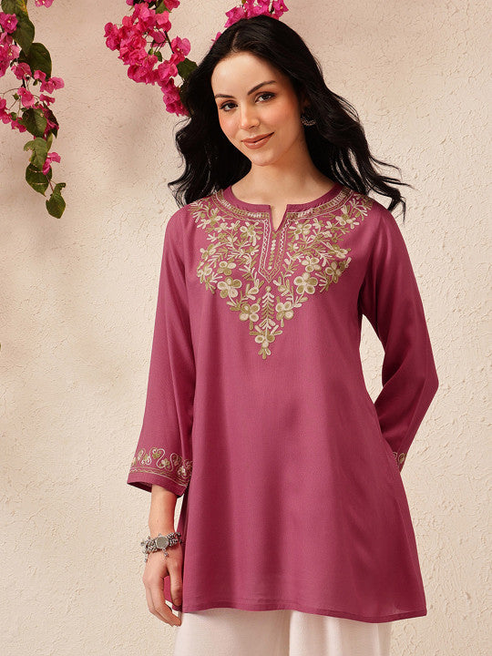Women Naila Kashmiri Floral Embroided Viscose Rayon Full Sleeves A-Line Kurti