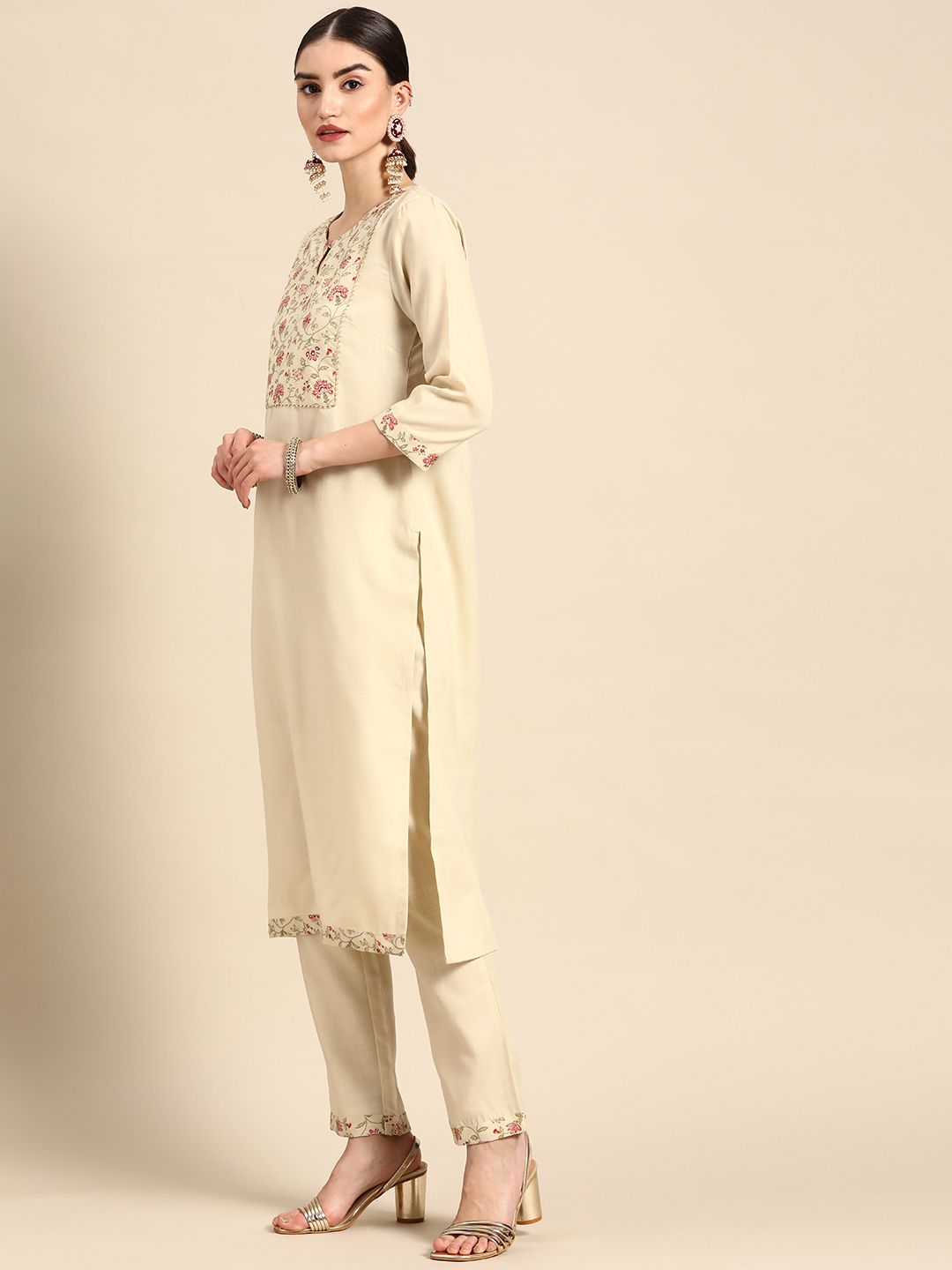 Women Off White & Pink Ethnic Motifs Yoke Design Kurta with Trousers & With Dupatta