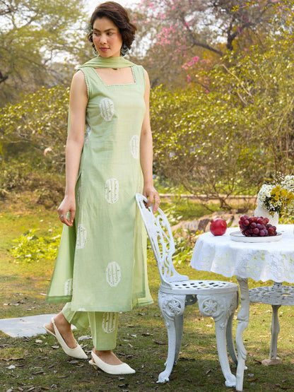 Women Printed Regular Pure Cotton Kurta with Trousers & With Dupatta