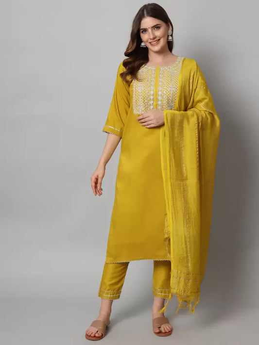 Women Silk Blend Kurta Pant Dupatta Set