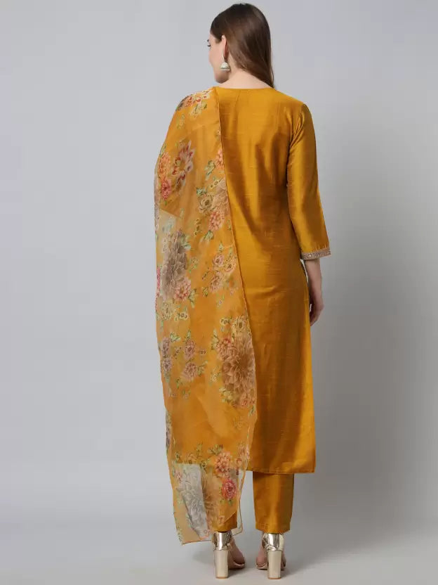 Women Silk Blend Kurta Pant Dupatta Set
