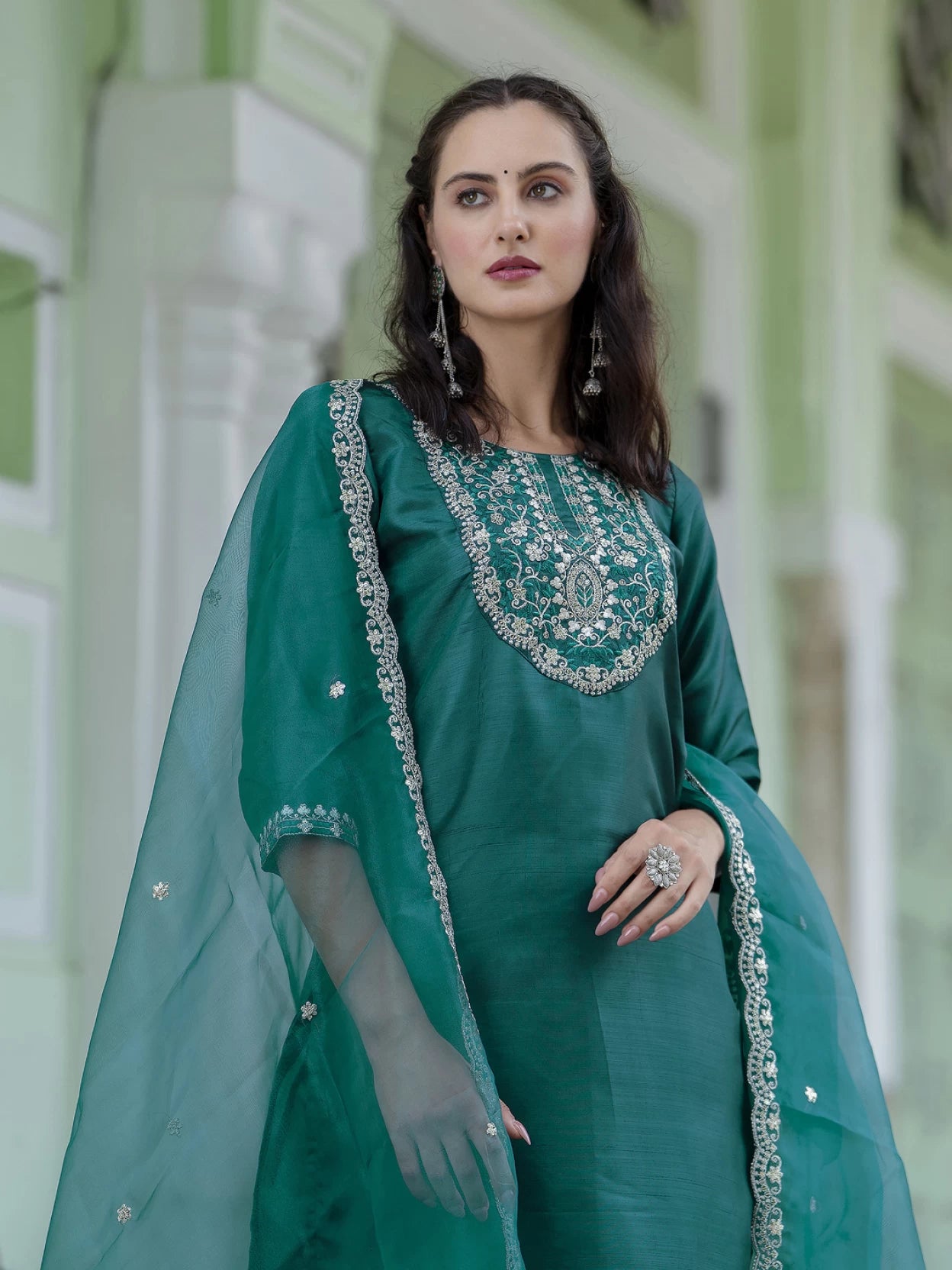 Women Silk Blend Kurta Pant Dupatta Set