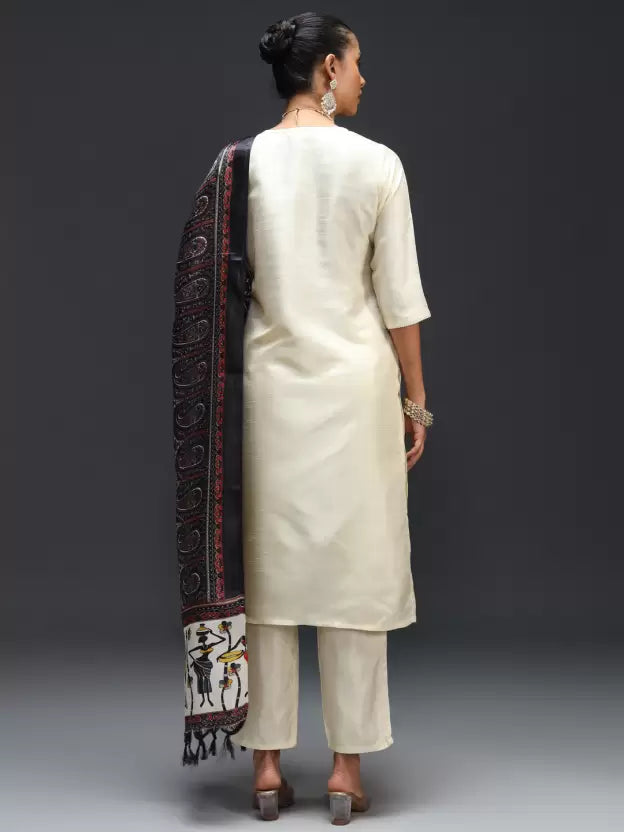 Women Silk Blend Kurta Pant Dupatta Set