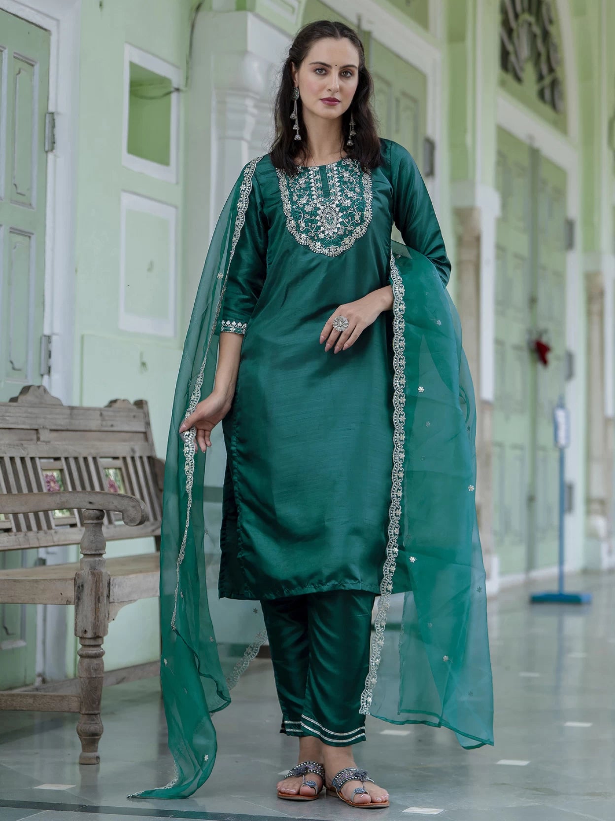 Women Silk Blend Kurta Pant Dupatta Set