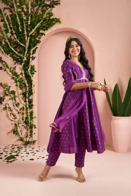 Women Silk Blend Kurta Pant Set