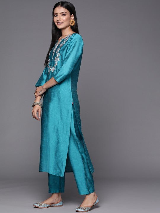 Women Turquoise Blue & Pink Floral Embroidered Kurta with Trousers & Dupatta