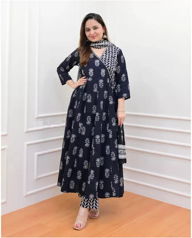 Women Viscose Rayon Kurta Pant Dupatta Set