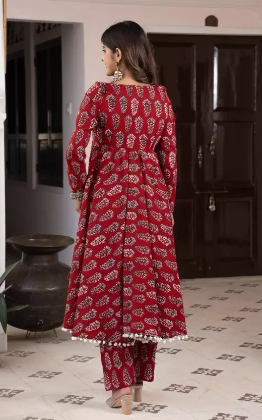 Women Viscose Rayon Kurta Pant Dupatta Set