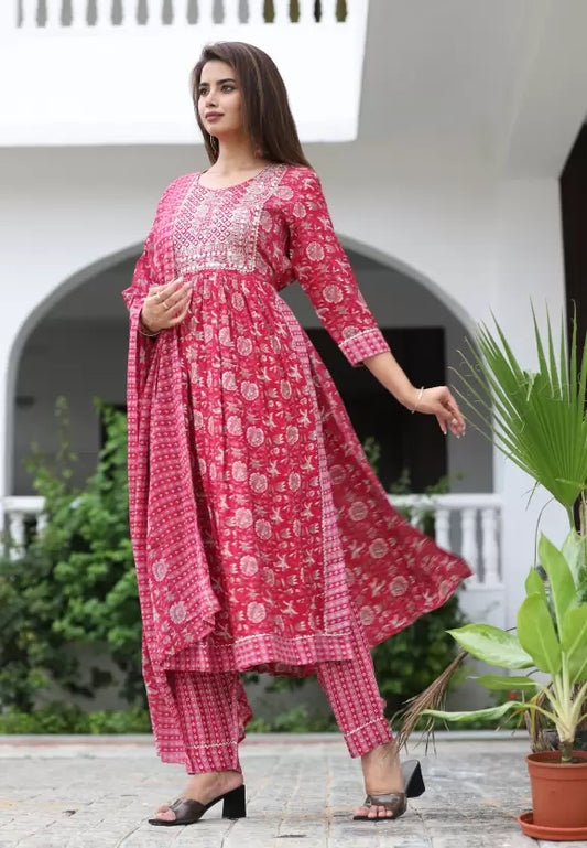 Women Viscose Rayon Kurta Pant Dupatta Set