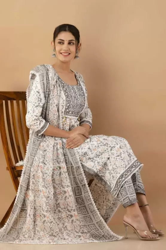 Women Viscose Rayon Kurta Pant Dupatta Set