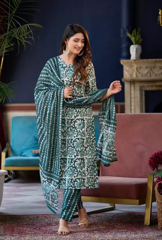 Women Viscose Rayon Kurta Pant Dupatta Set