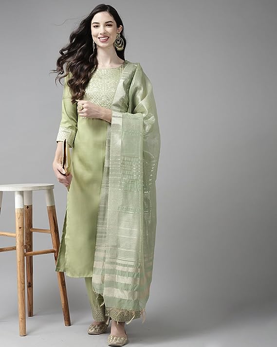 Women Yoke Design Kurta Set