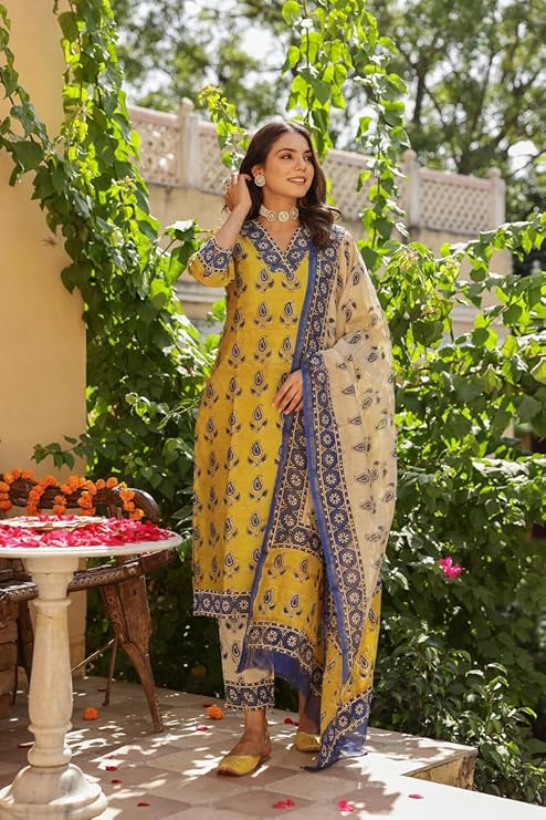 Women's Rayon Blend Straight Printed Kurta with Pant & Dupatta