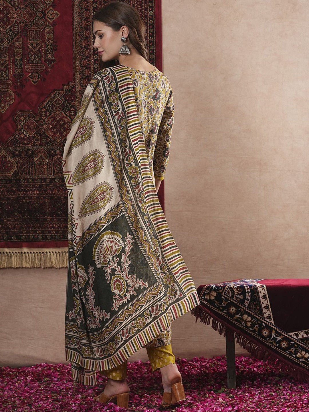 Floral Printed Straight Kurta With Trouser & Dupatta