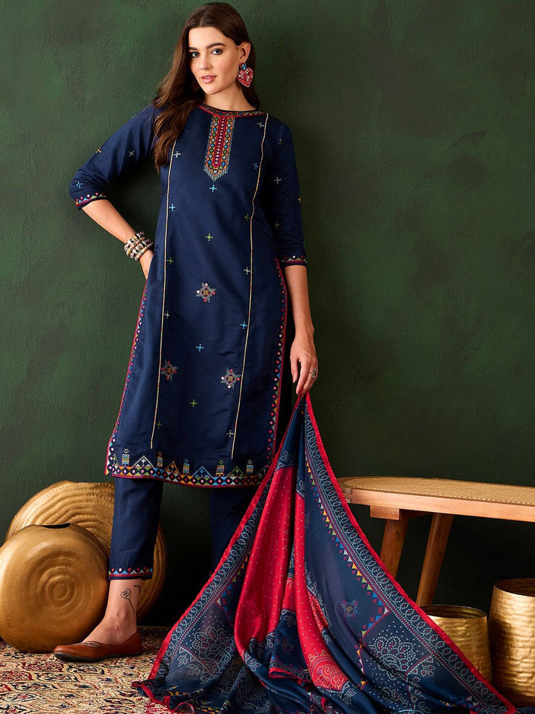 Geometric Embroidered Sequinned Straight Kurta & Trouser With Dupatta