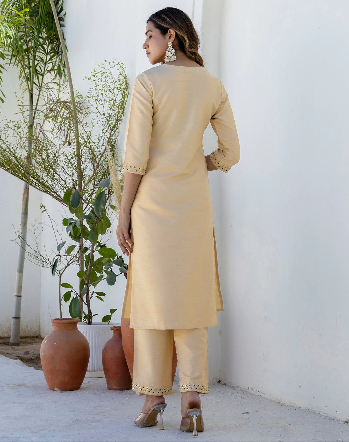 Women Silk Blend Kurta Pant Dupatta Set