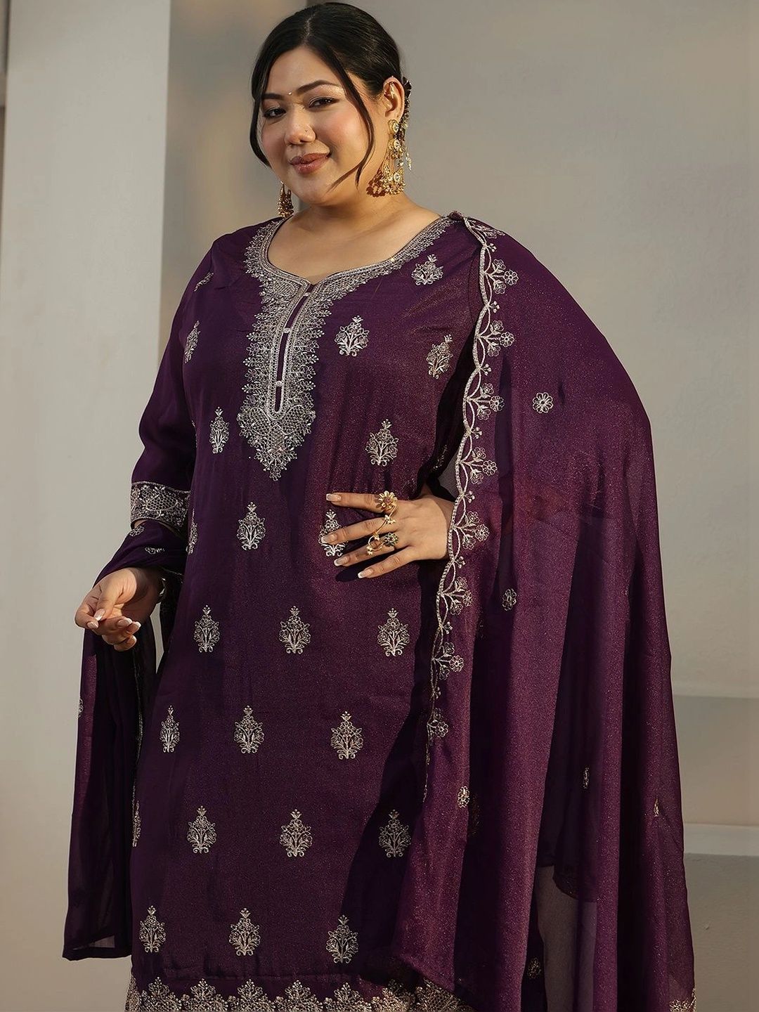 Women Ethnic Motifs Embroidered Regular Thread Work Kurta with Trousers & With Dupatta