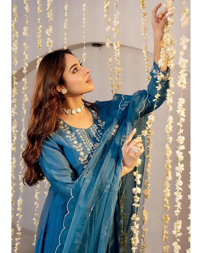 Women Embroidery Solid A-Line Kurta and Pant Set with Dupatta