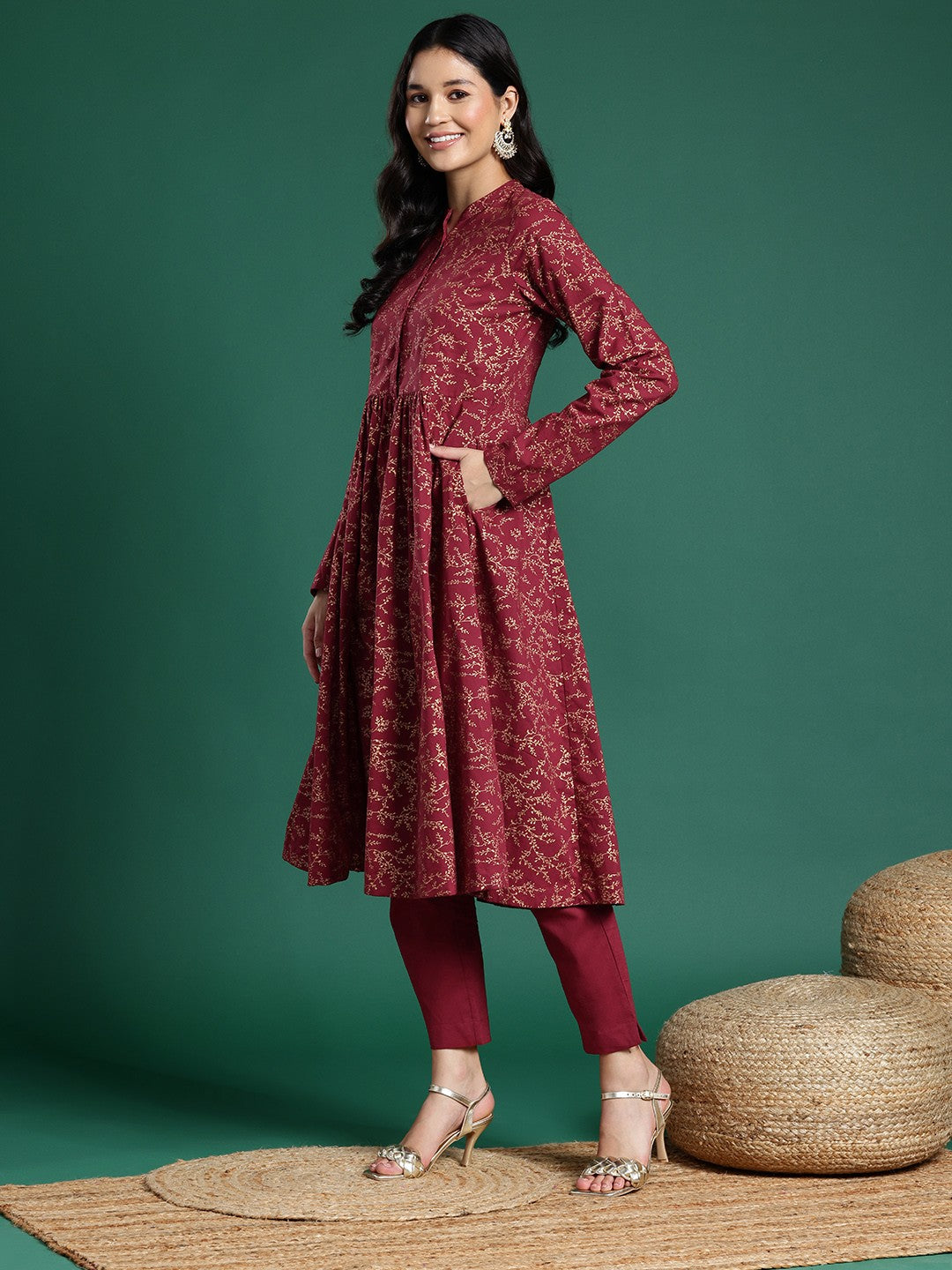 Women Printed Pure Cotton Kurta with Trousers