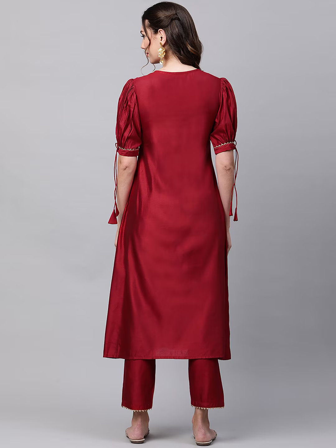 Women Red Yoke Design Liva Kurta with Trousers