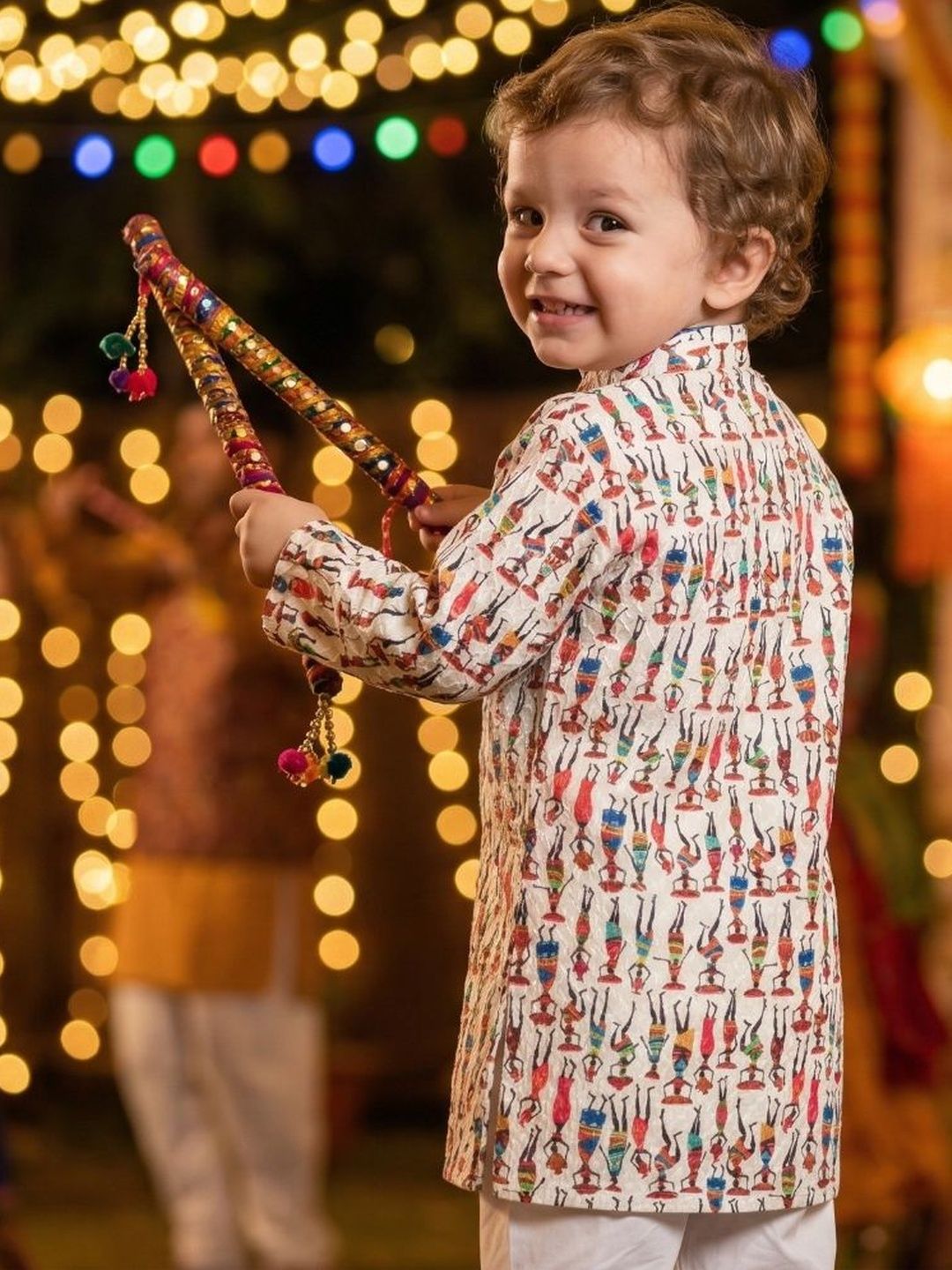 Boys Ethnic Motifs Embroidered Regular Chikankari Pure Cotton Kurta with Pyjamas