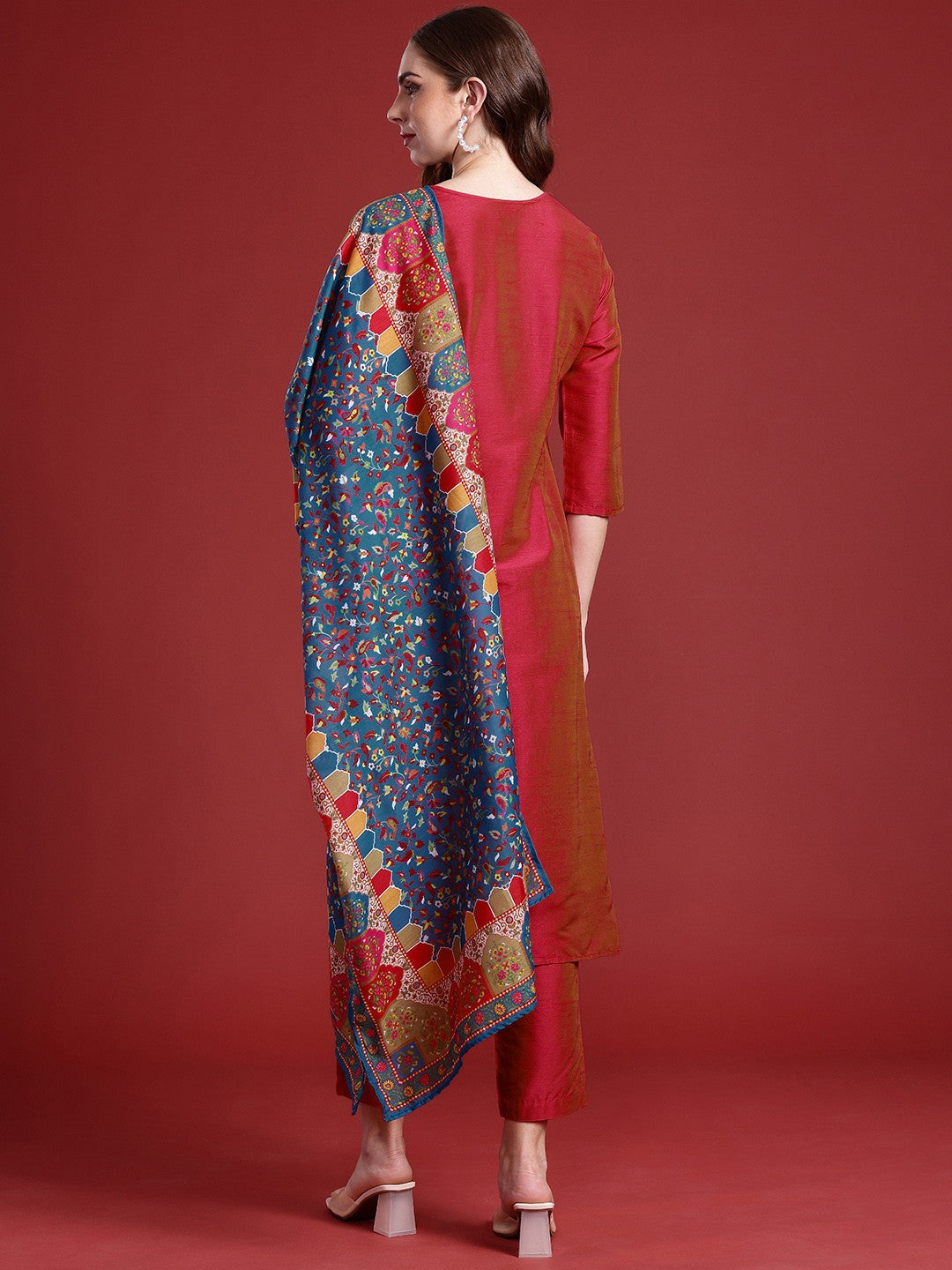 Regular Kurta with Trousers & Dupatta