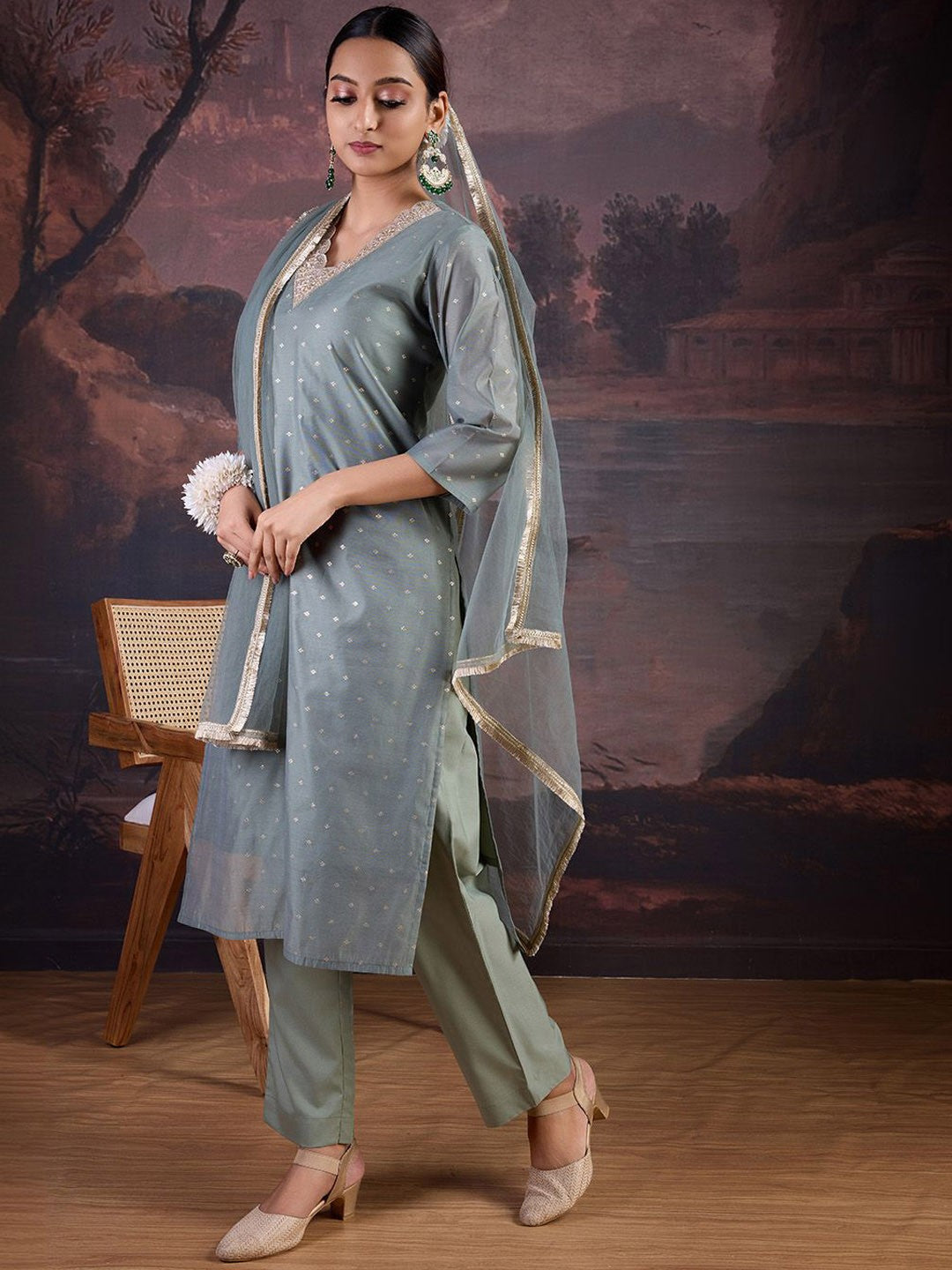 Floral Woven Design Straight Kurta With Trousers & Dupatta