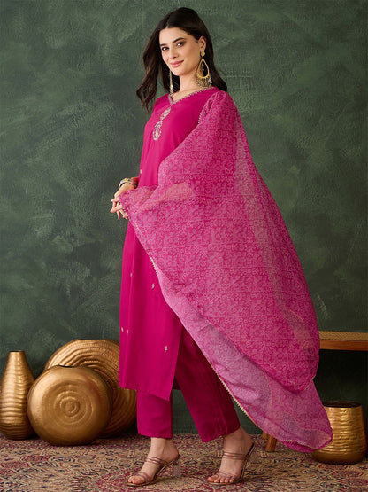 Women Zari V-Neck Straight Kurta With Trousers And Dupatta